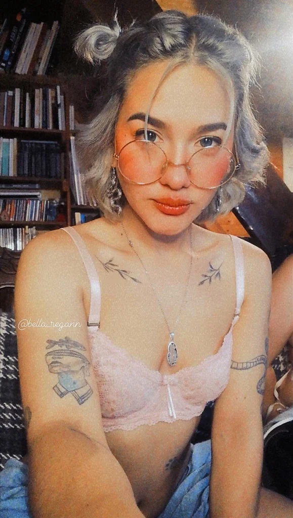 💦 bella_regann 💦's avatar