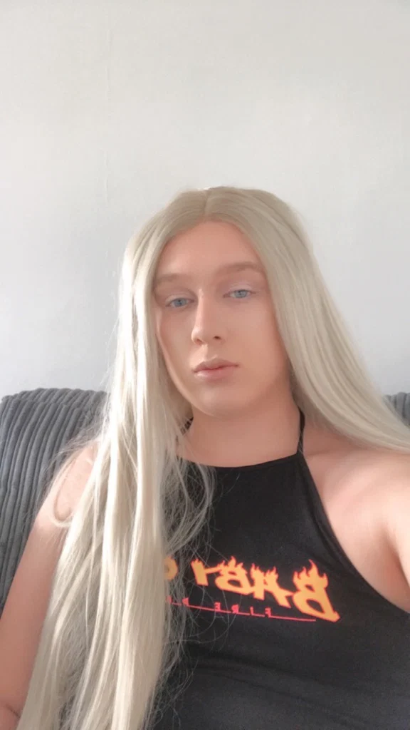 AnnieBabe_19's avatar