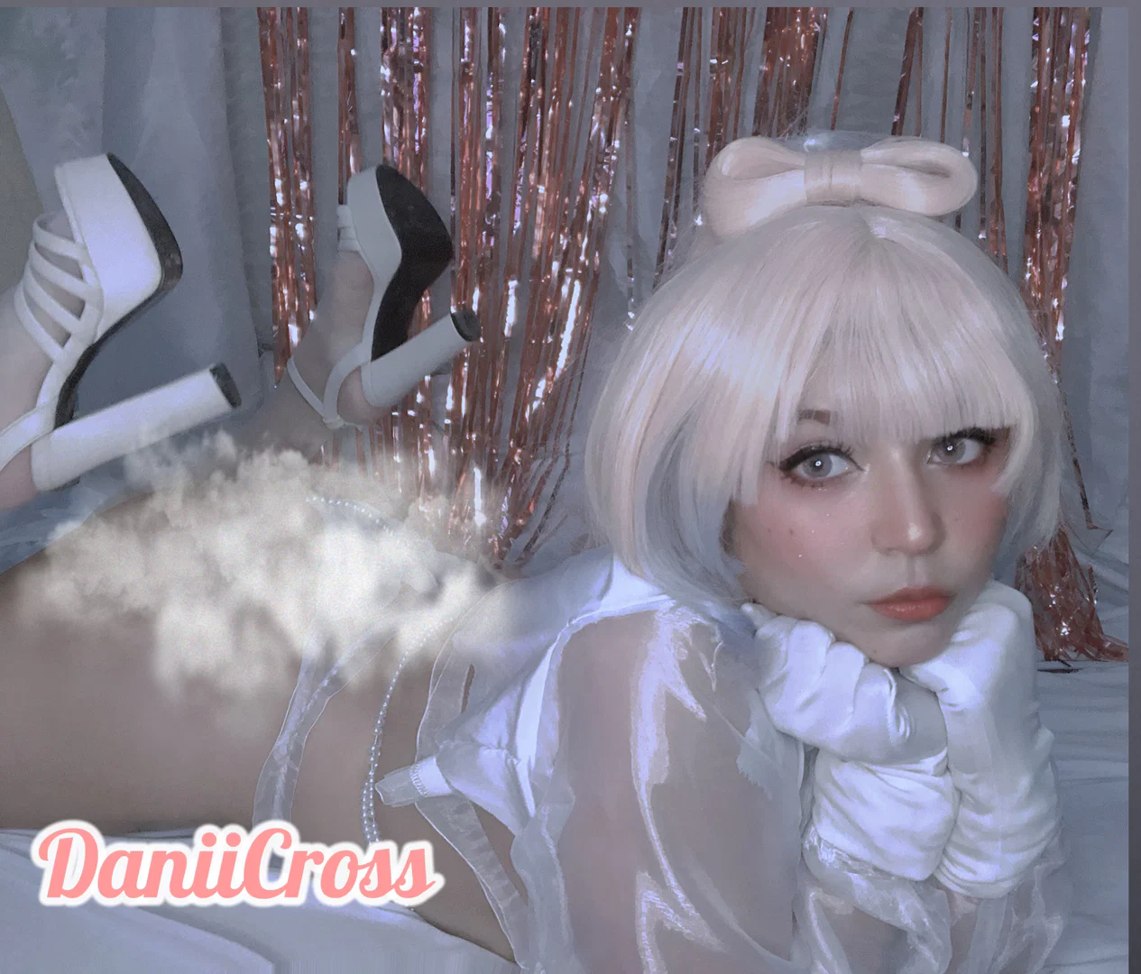 DaniiCross profile banner