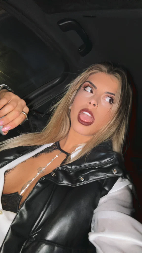 Ana Catarina Oliveira's avatar