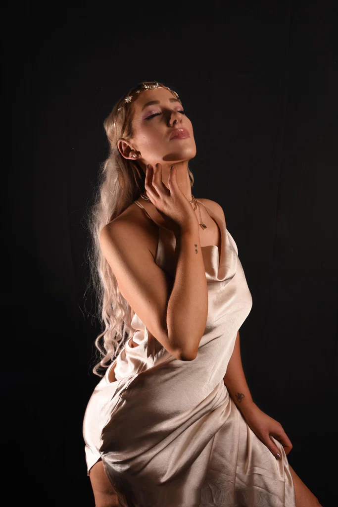 Caroline Rose's avatar