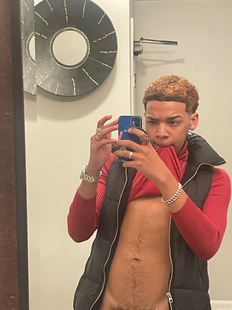 Lightskin Sensation's avatar