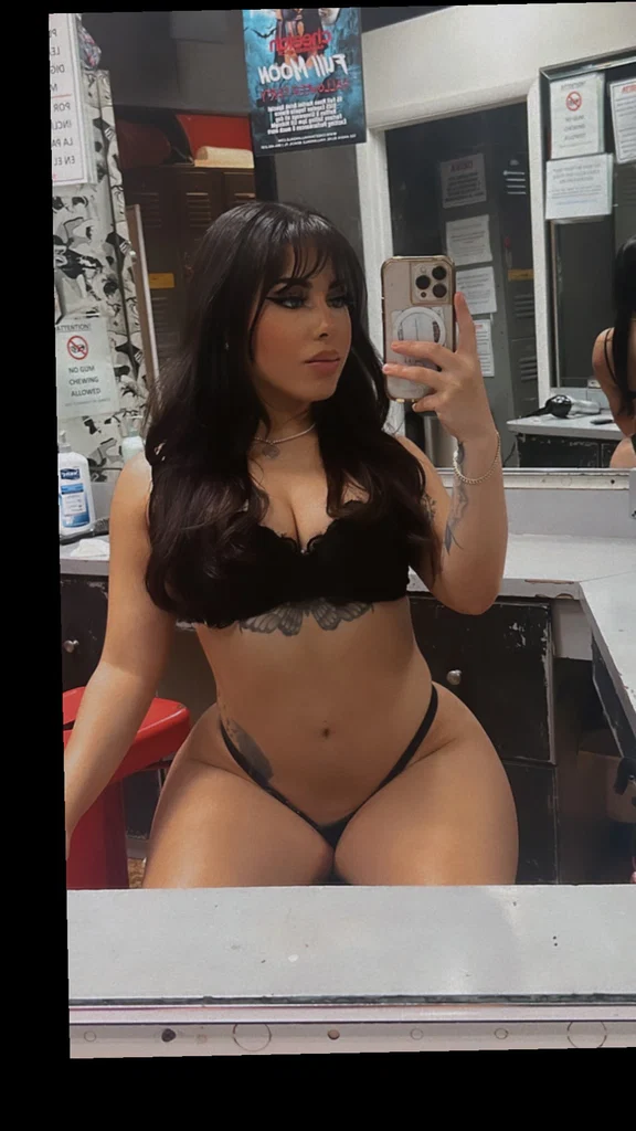 🎀 𝐿𝒾𝓁'𝑅𝑒𝒹 𝒮𝓁𝓊𝓉 🎀 𝐕𝐈𝐏's avatar