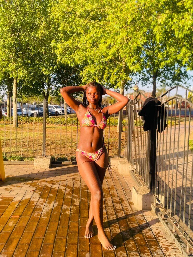 Anelisa Dzanibe's avatar
