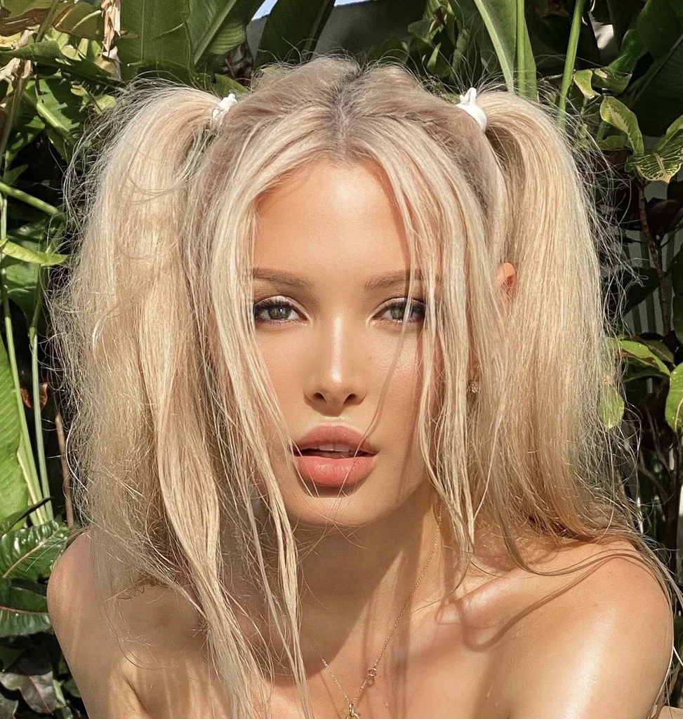LILY 💋's avatar