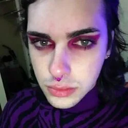 karim (h0e era)'s avatar