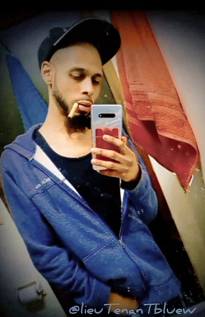 bluew's avatar