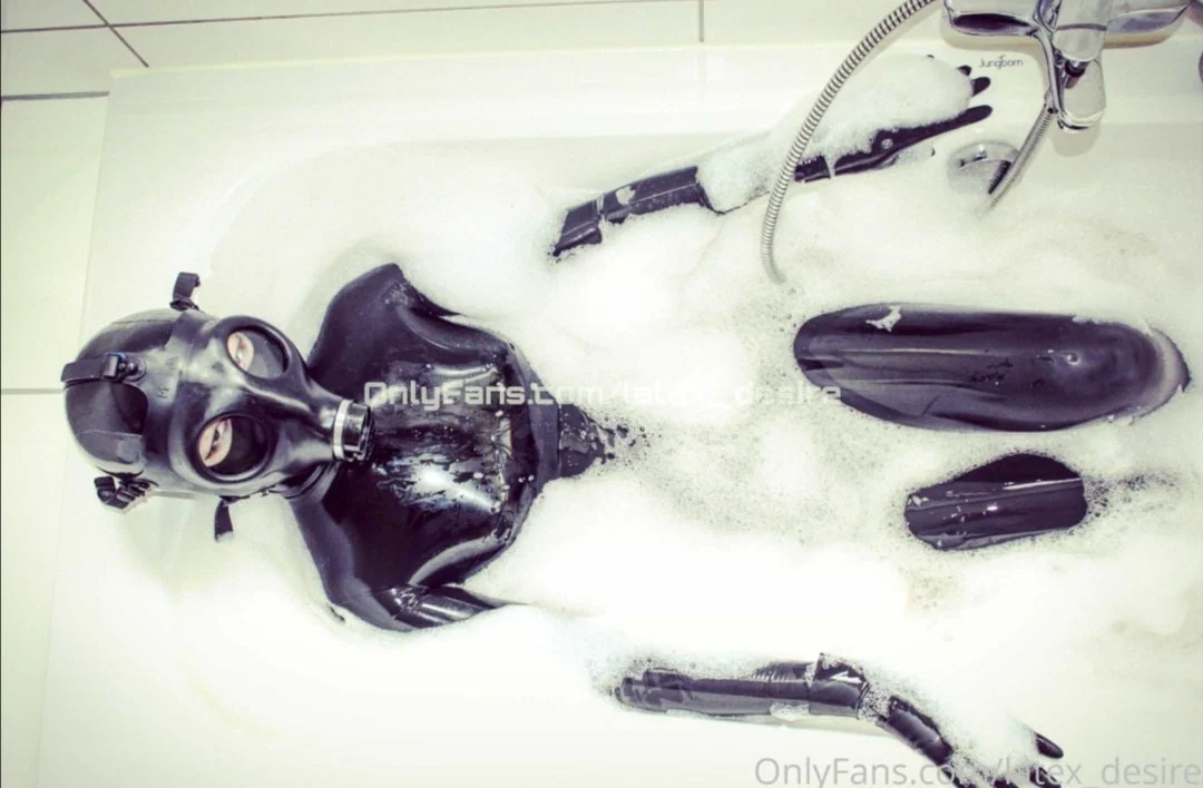 Latex Desire profile banner