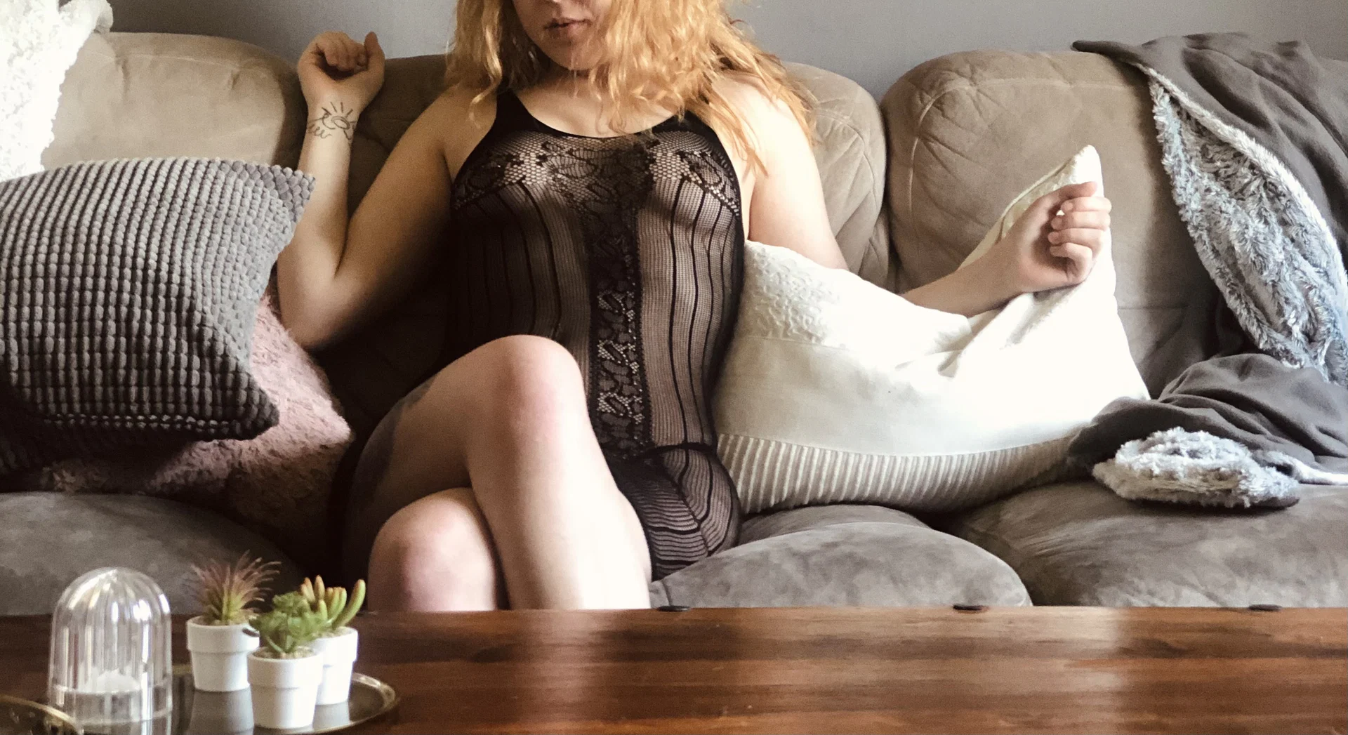 Lola Montez profile banner