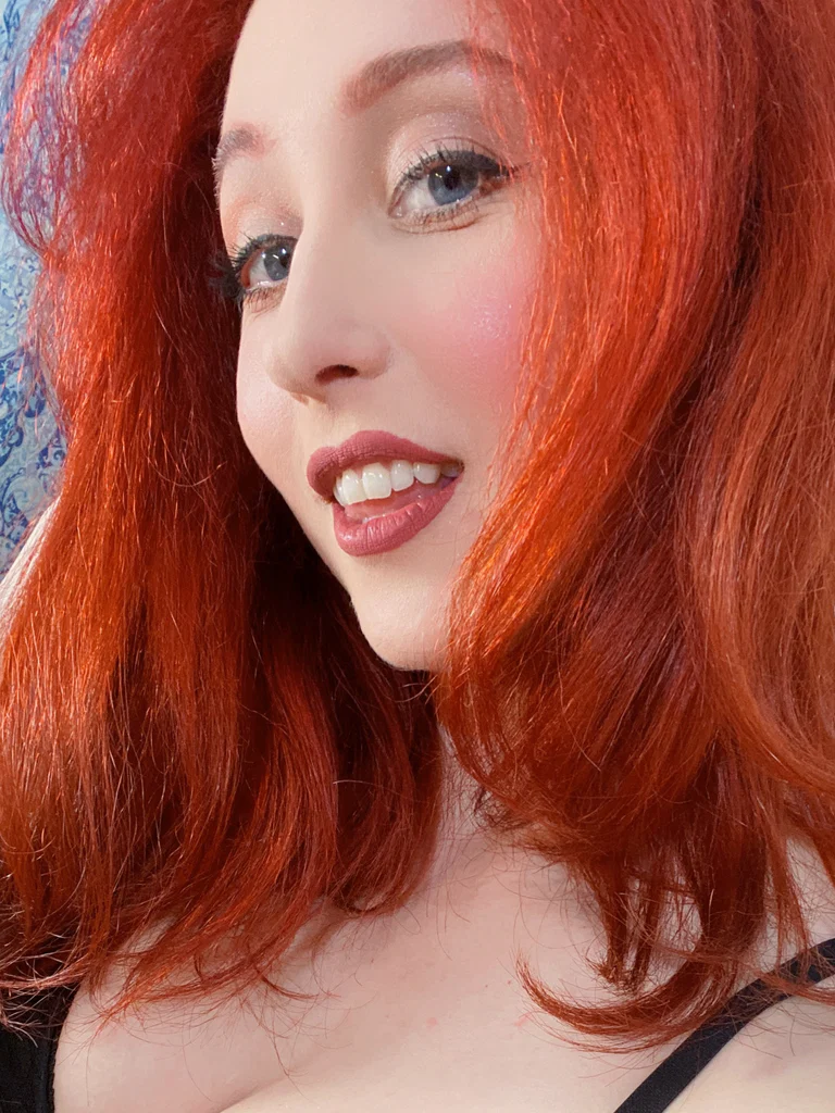 Luna Lain - Redhead Dream's avatar