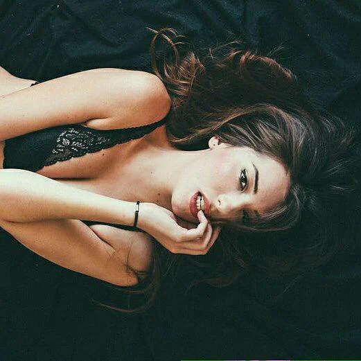Lola Hoop (LustLouise) profile banner