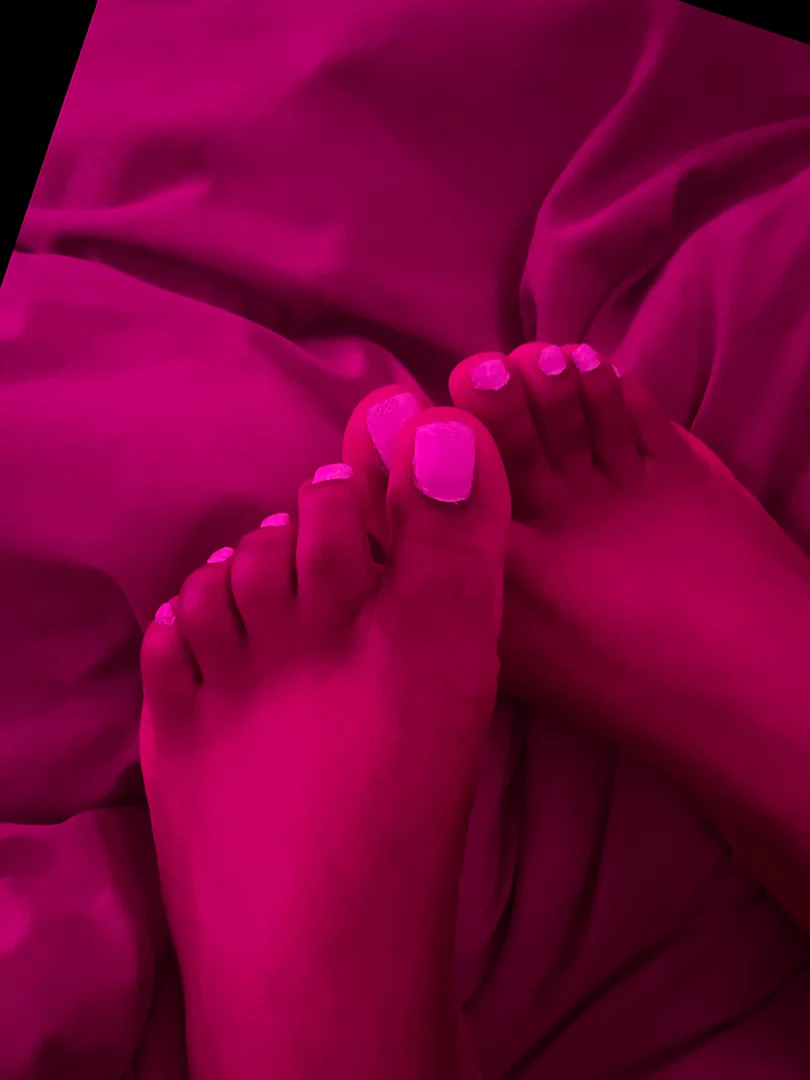 Tashibu - Foot Fetish Page profile banner