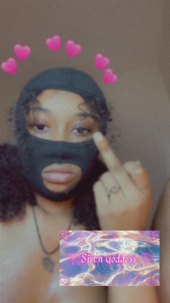 🌸🧜🏾‍♀️ S I R E N  G O D D E S S 🧜🏾‍♀️🌸's avatar