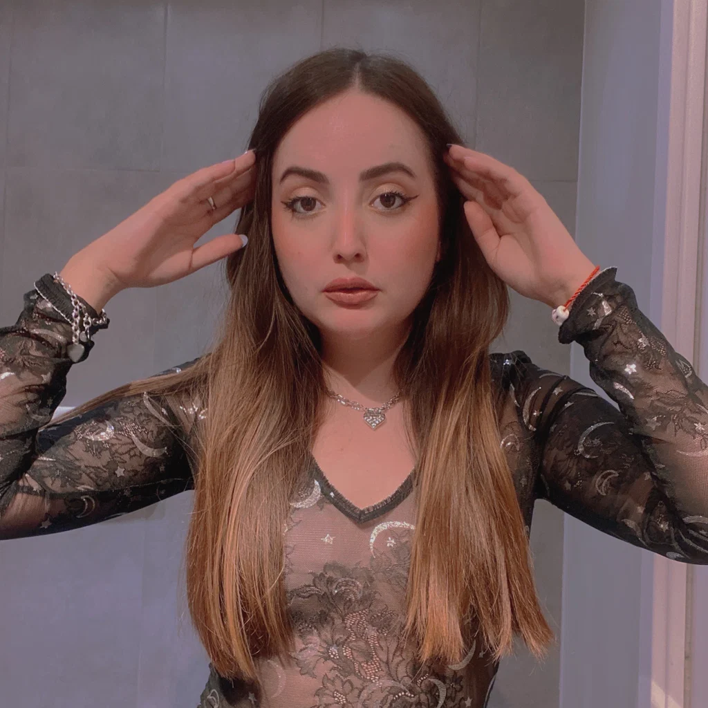 Miss Marti's avatar