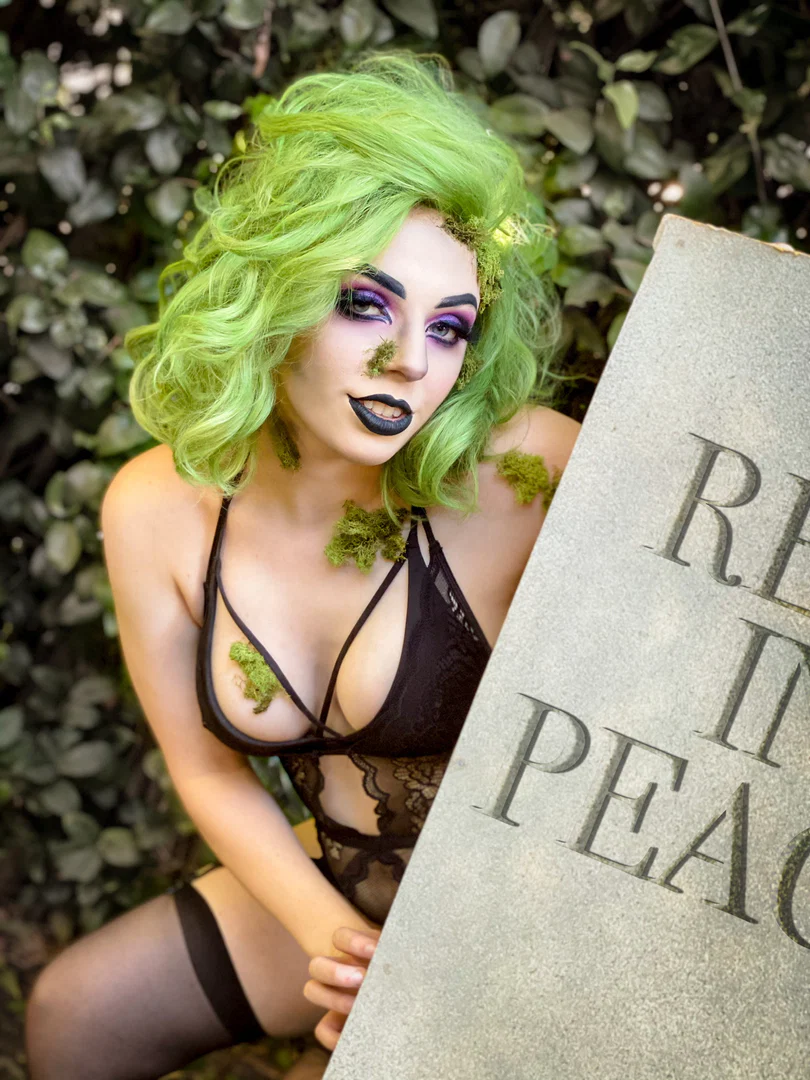 RoseyG profile banner