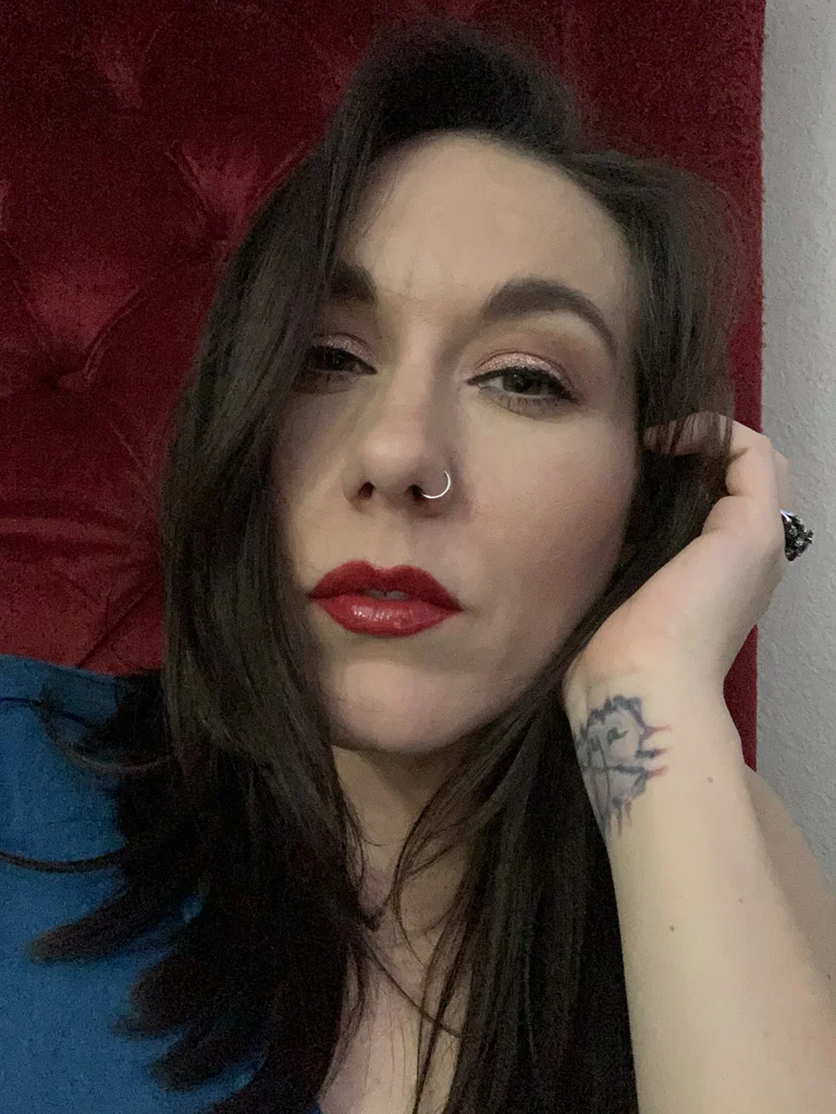 Film Star Sinn Sage 🥰's avatar