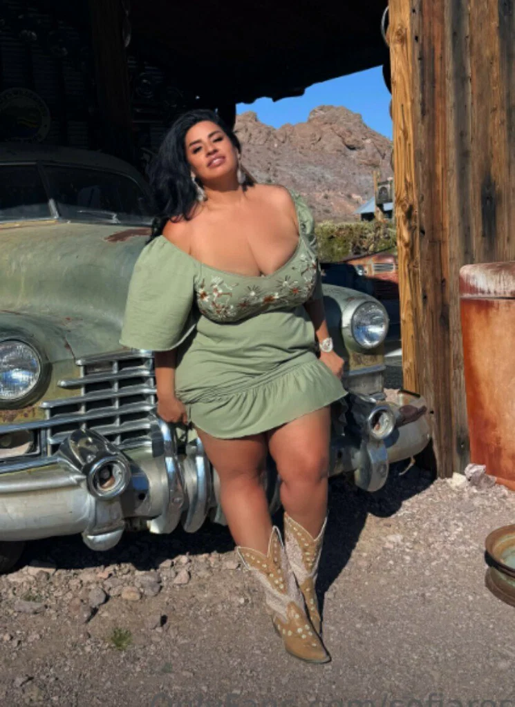 Sofia Rose's avatar