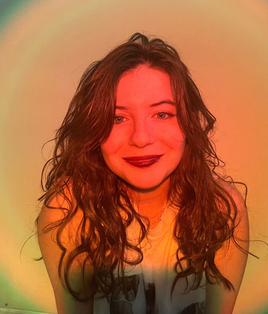 Lilly Rose's avatar