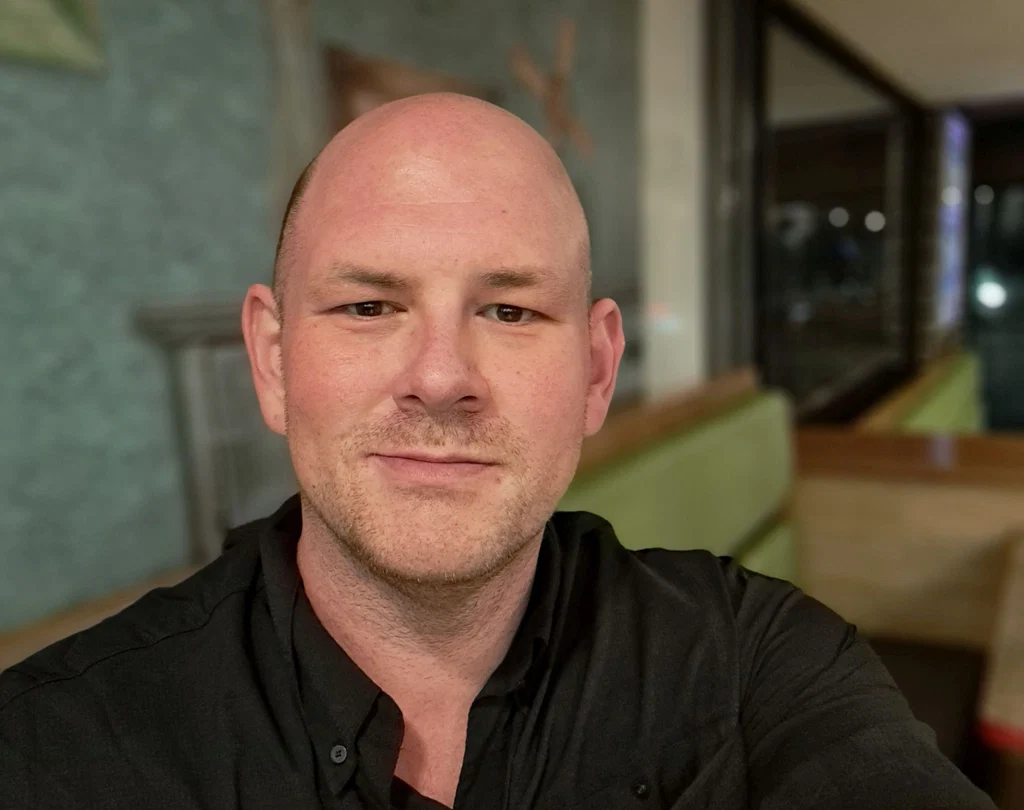 Simply Stephen ™'s avatar