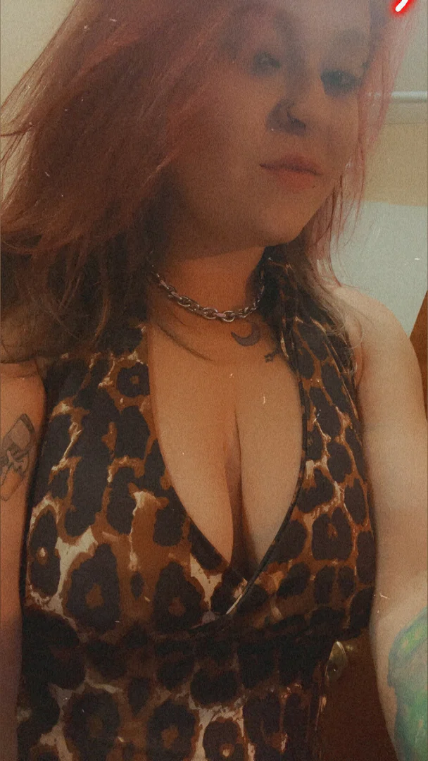 StonedHotMom profile banner