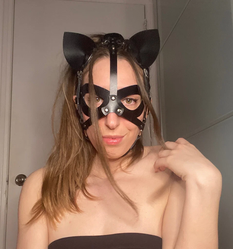 Miss Kitty Meow - Free's avatar