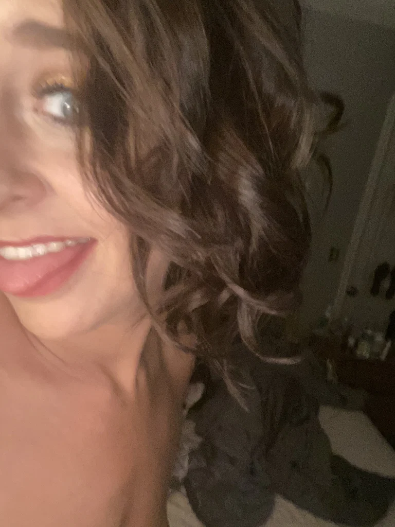 Miss Leigh— Fin/Foot Domme's avatar