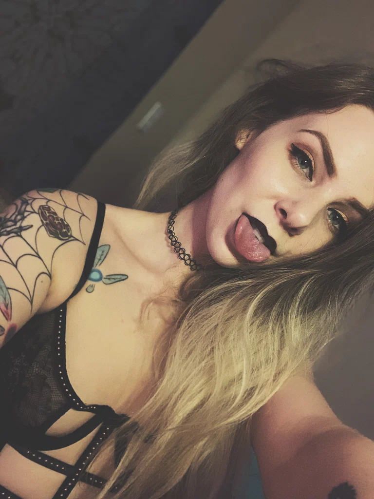 Bunny Lynn's avatar