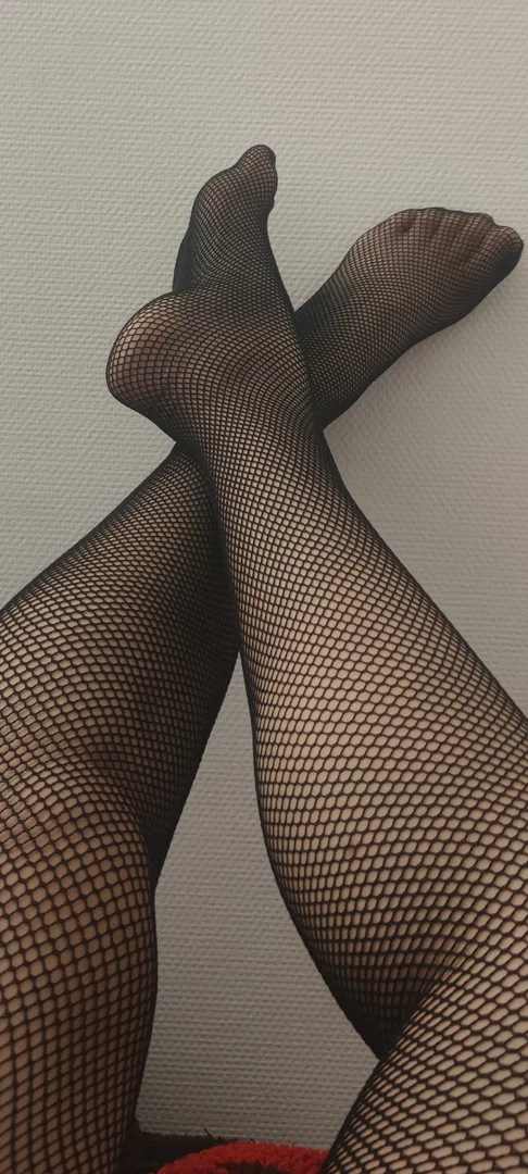 FeetAndFartz profile banner
