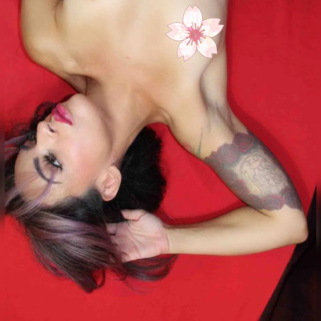 Dacey Belle's avatar