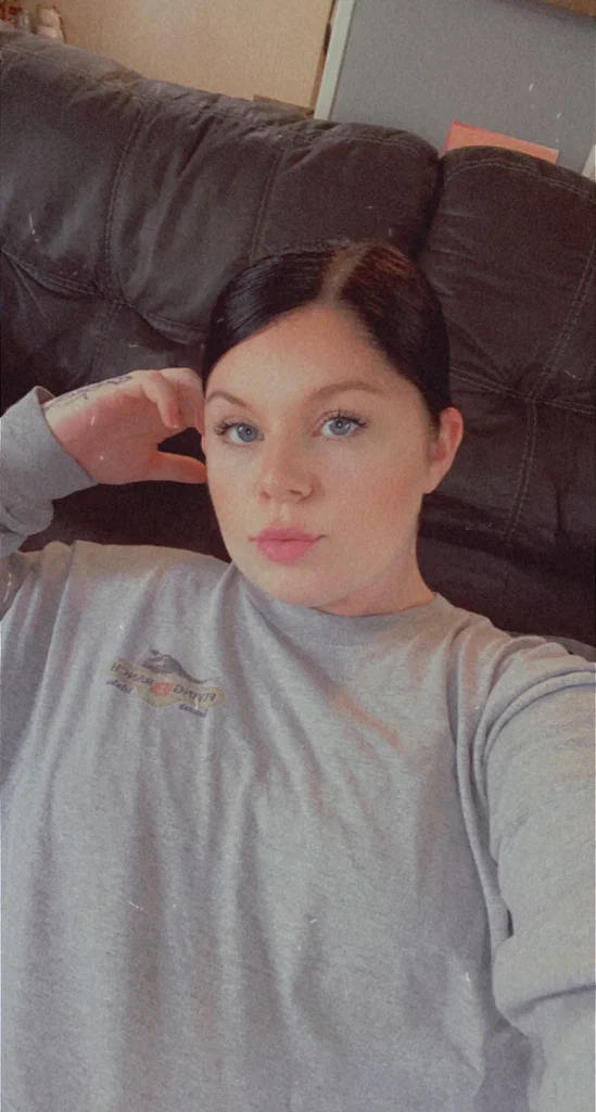 Kayla r's avatar