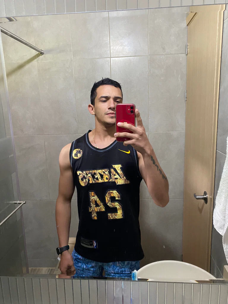 Juan Bernal's avatar