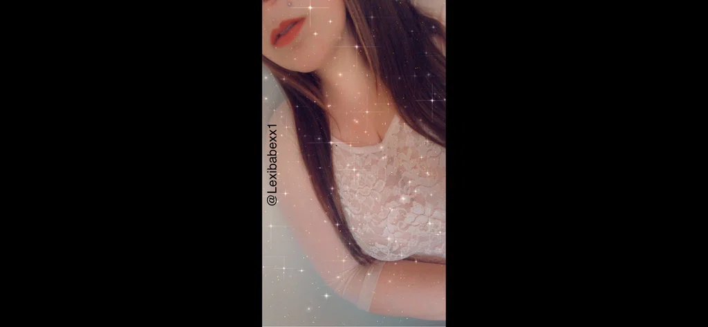 Lexi 🖤's avatar