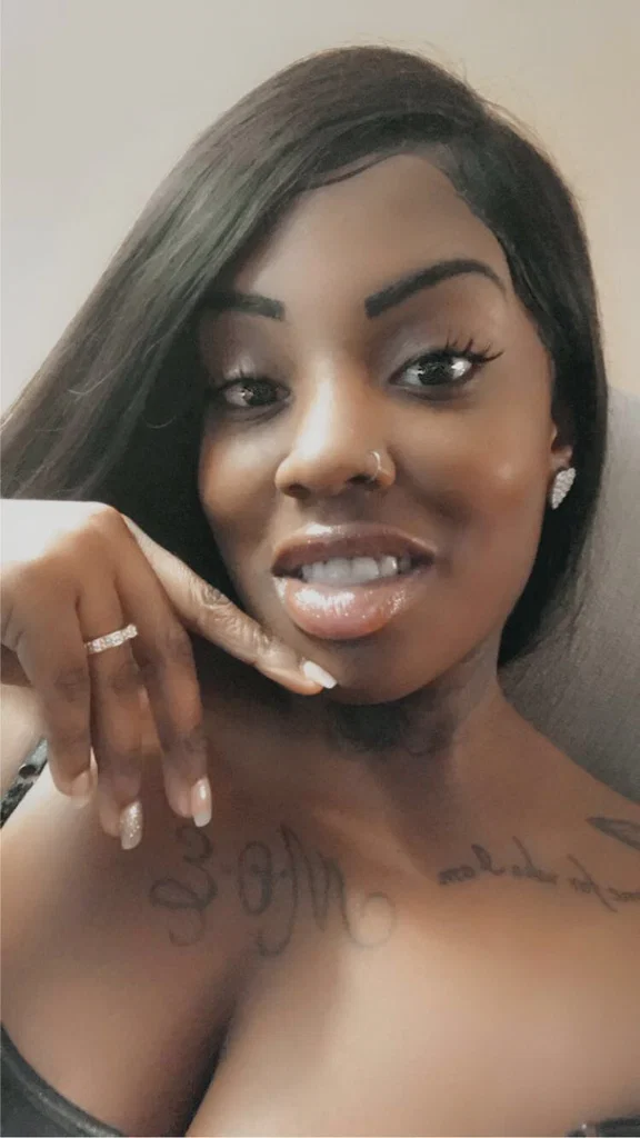 Juicy🤪💦🍏's avatar