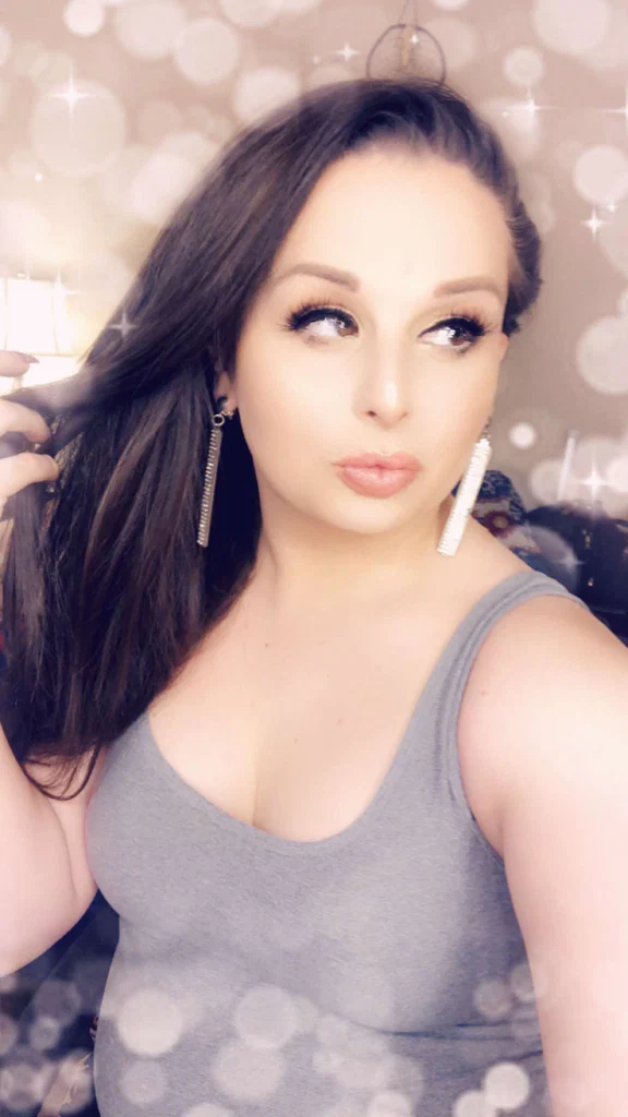 TS Tia's avatar