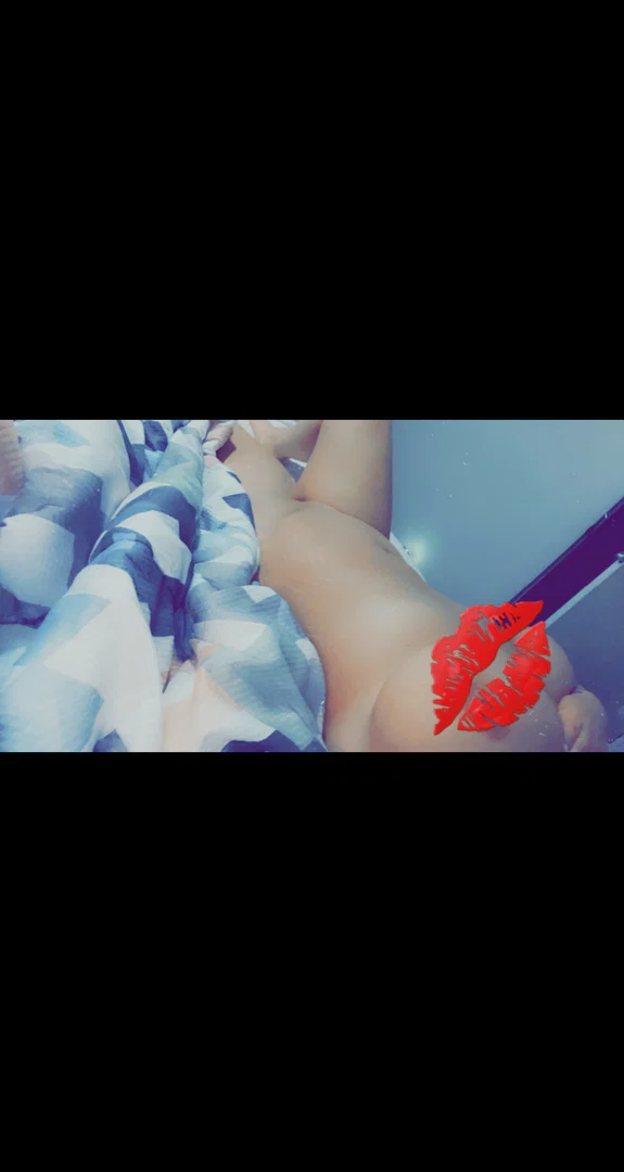 Andrea Lauren profile banner