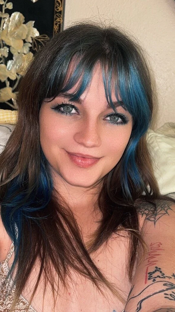 Lizzy's avatar