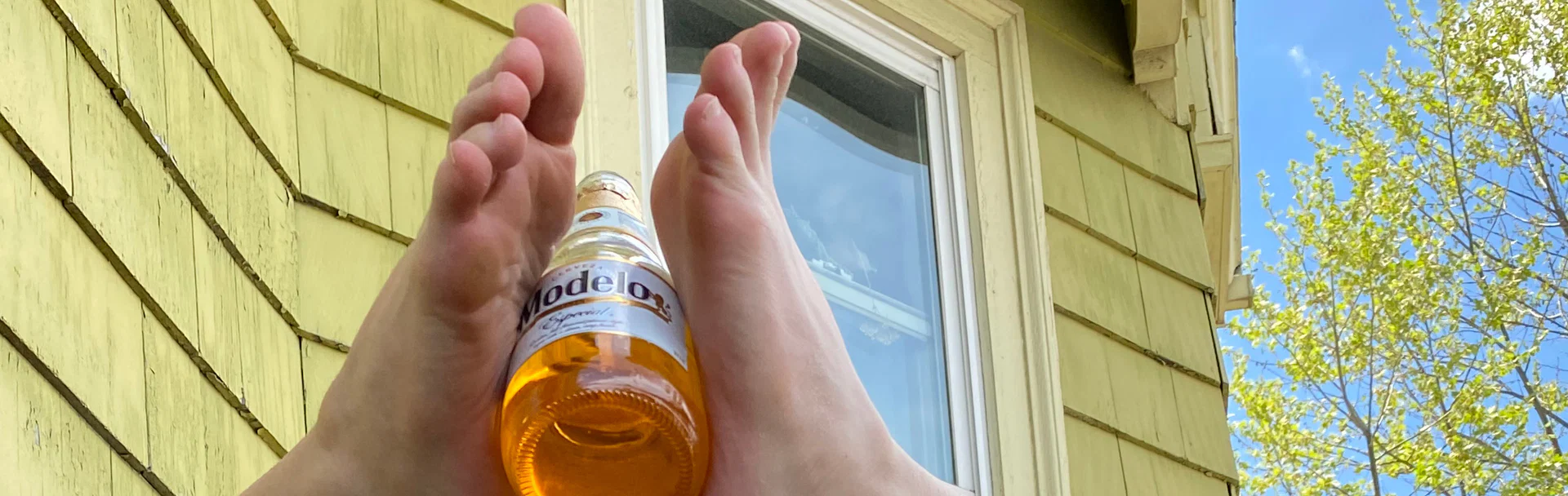 Mina's Petite Feet profile banner