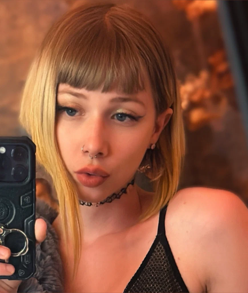 Dani Sophia's avatar