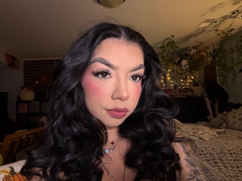 Valerie 🖤