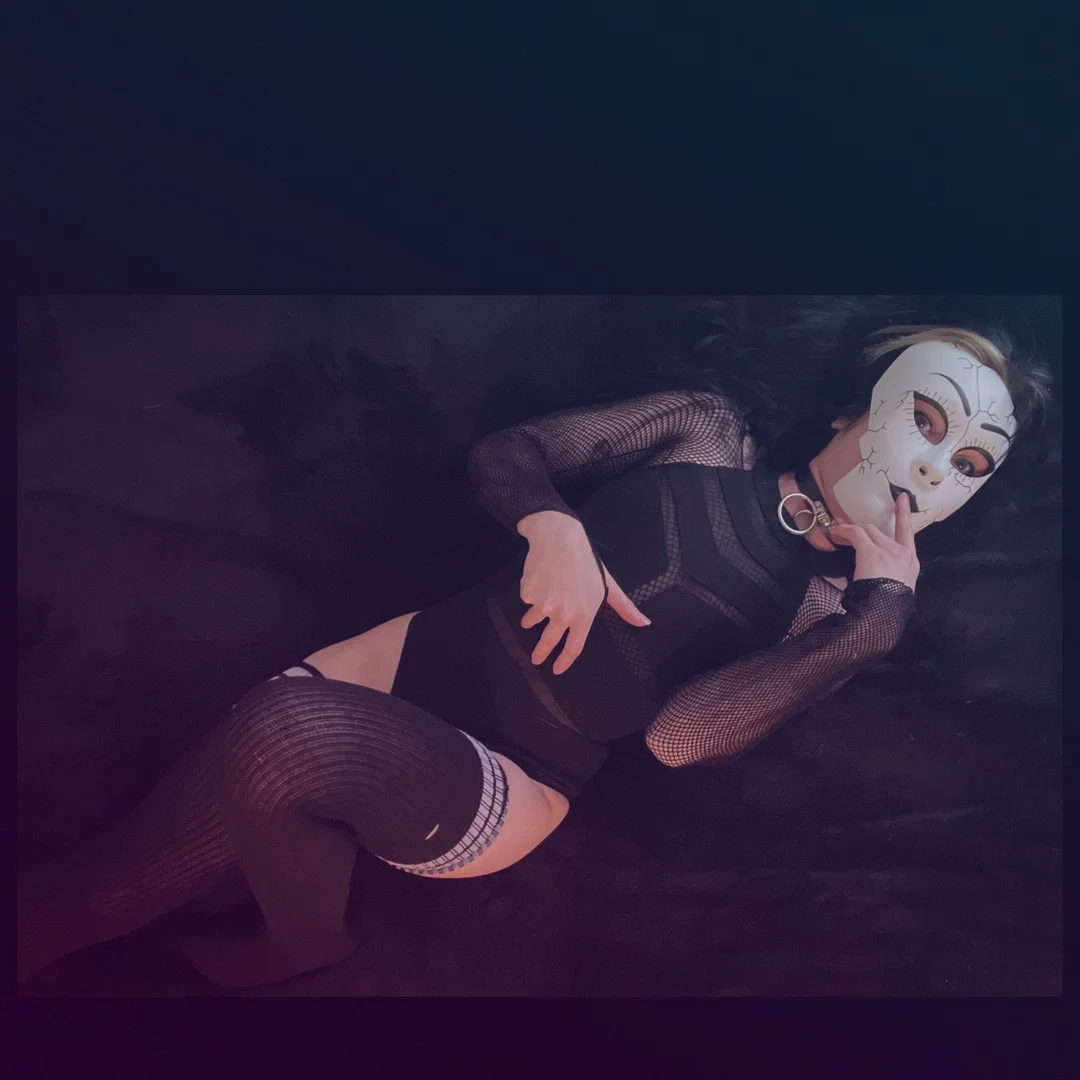 Olivia Ray profile banner