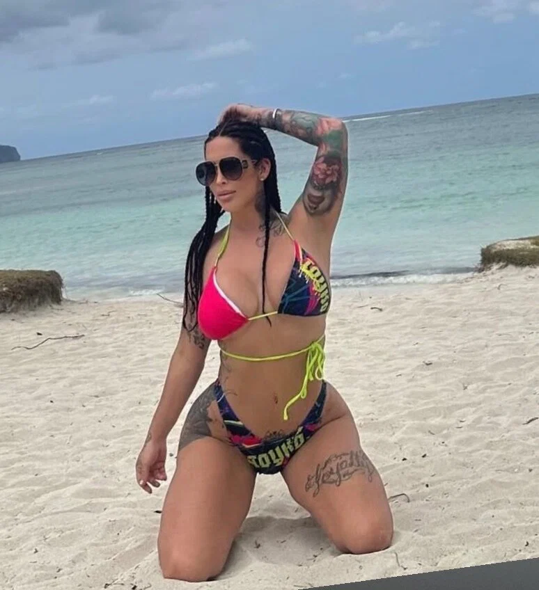 Miss Anna Rae