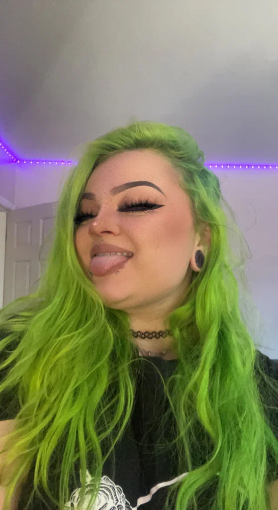 Nalani Rosè's avatar
