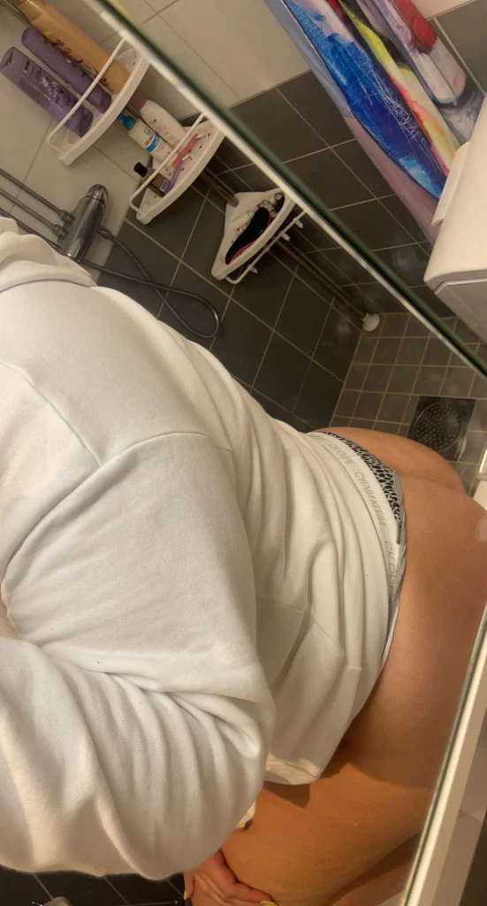 Sneakybitch3's avatar