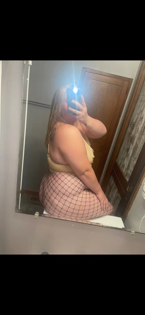 Curvy Jess's avatar