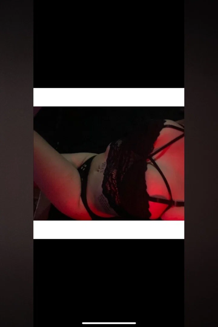 Rue profile banner