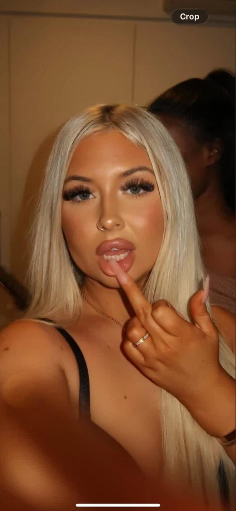 Your Favourite Blonde Only Fans Baddie 🔥's avatar