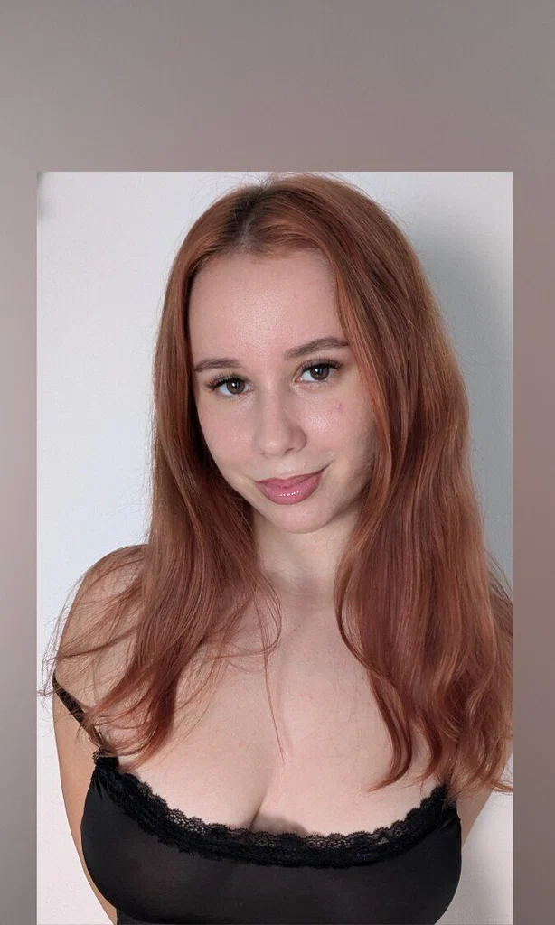 🍒🎀𝙊𝙉𝙇𝙔𝙎𝘼𝘼𝙍𝘼𝙃𝙃 🎀 🍒's avatar