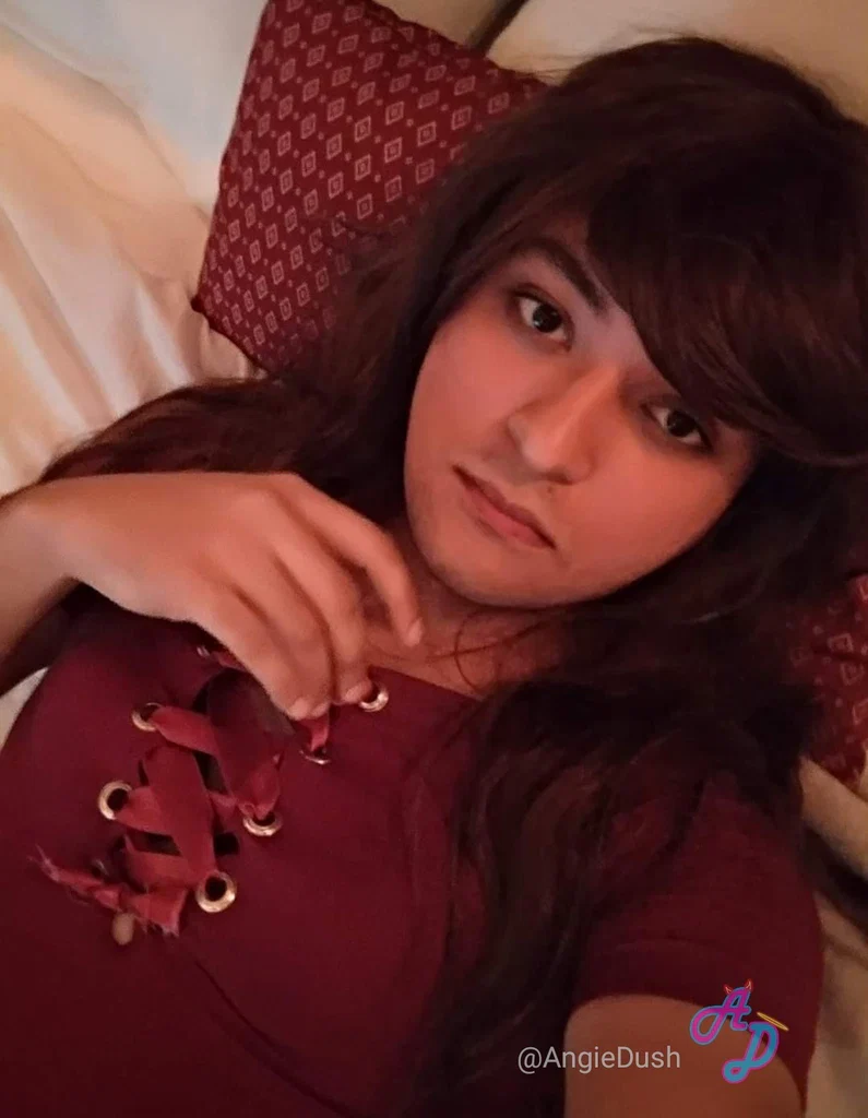 Angie dush's avatar