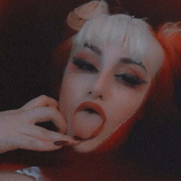 Mona Morningstar's avatar