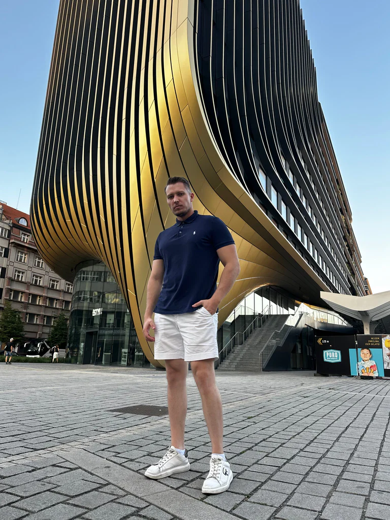 NicolasFerringtonFree
